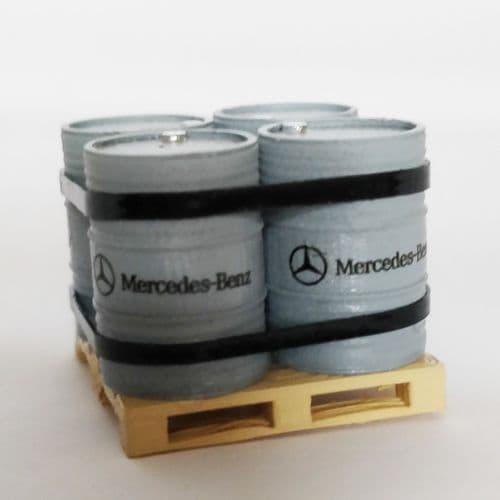Iconic Replicas   Oil drum set Pallet Mercedes Benz