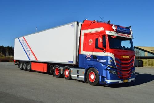 WSI Models  Iveco Hanstholm Container Transport (  Pre order)