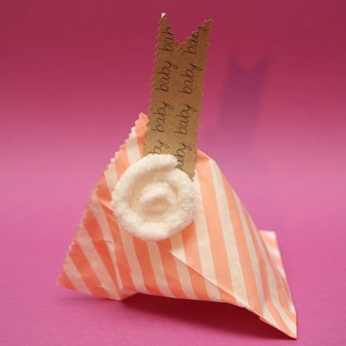 Handmade striped paper bag favour / Χειροποίητη χάρτινη μπομπονιέρα