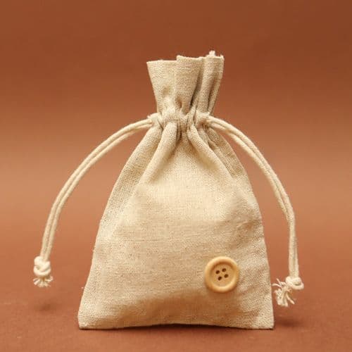 Linen pouch favour with button / Μπομπονιέρα απο λινό πουγγί με κουμπί