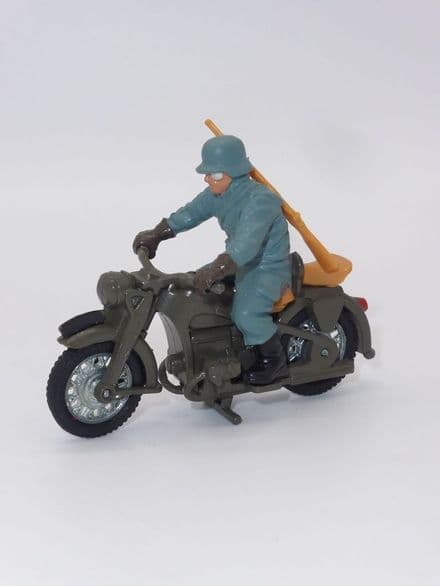Britains 9679 WWII German Army Motorcycle Dispatch Rider