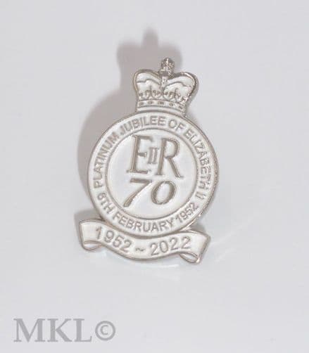 Commemorative Lapel Pin Badge - HM The Queen's Platinum Jubilee (Type A)