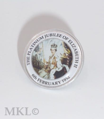 Commemorative Lapel Pin Badge - HM The Queen's Platinum Jubilee (Type B)