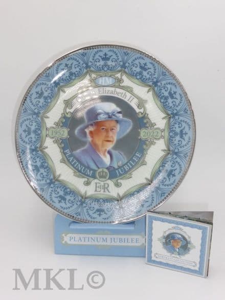 Commemorative Plate (Large) - HM The Queen's Platinum Jubilee 20cm (Type A)