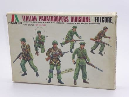 Italaerei 1:35 Plastic Kit No. 303 - Italian Paratroopers "Folgore" Division