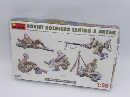 MiniArt 1/35th Plastic Kit No 35233 - WWII Soviet Soldiers Taking A Break