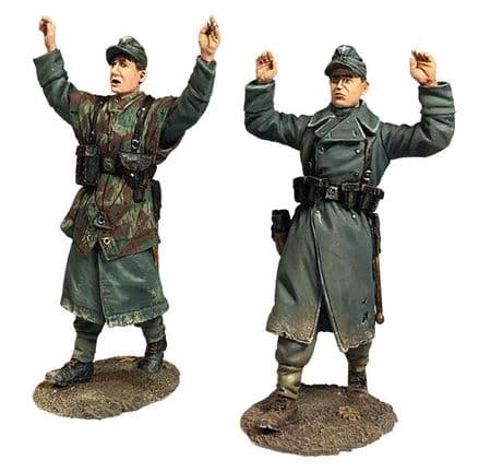 WB25079 - 'Kameraden!' Two Surrending Volksgrenadiers  (Not released yet, Price TBA)
