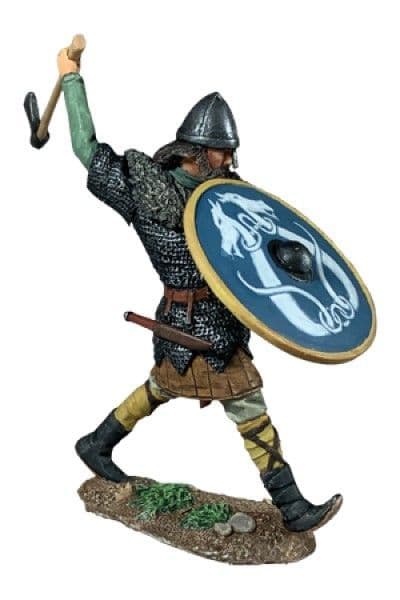 WB62142 - Viking Attacking with Axe (Fritjof)